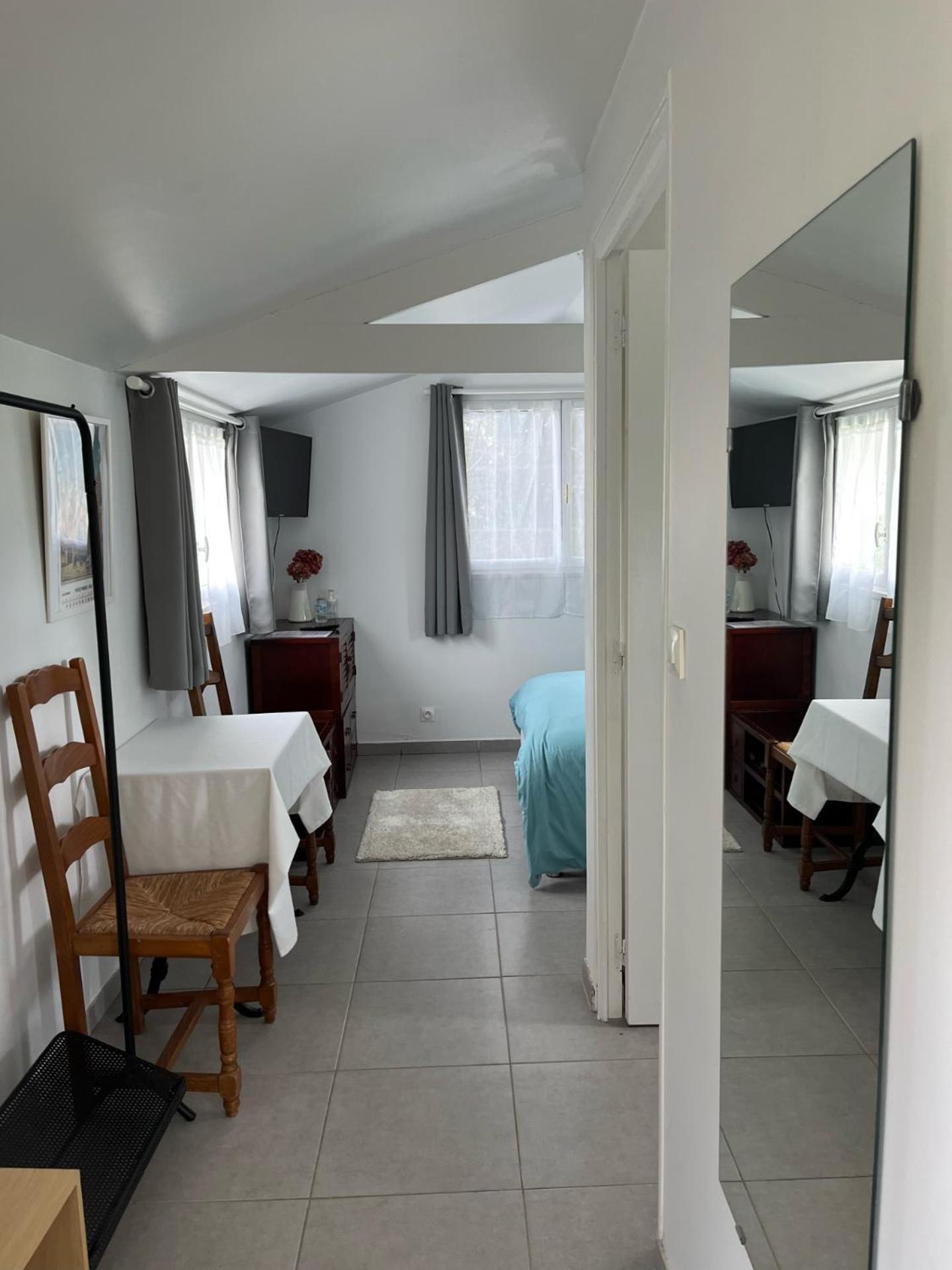 Bed and Breakfast La Petite Campagne Blaru Екстер'єр фото